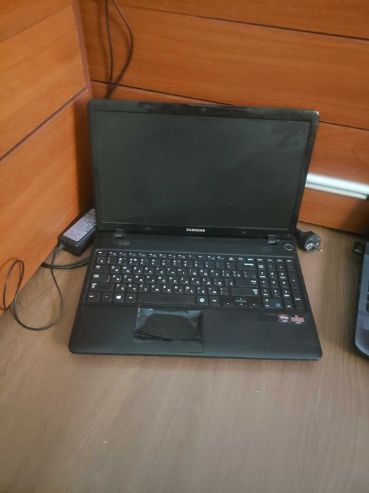 телефоны и ноутбуки