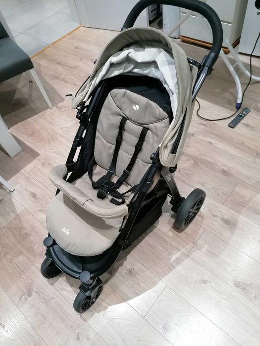 Wózek spacerowy Joie