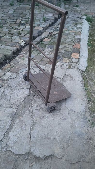 продам металл швеллер  уголок двутавр