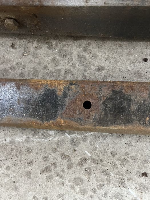 МАЗ 4370 підресорник