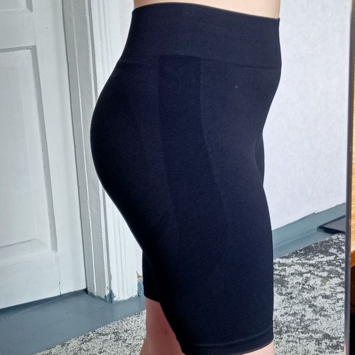 Шорти спортивні жіночі