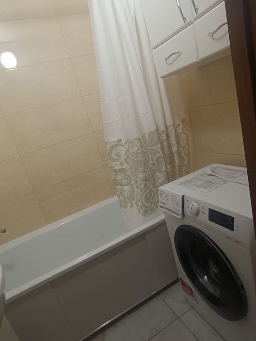 здам довгостроково 3кім. квартиру в Києві