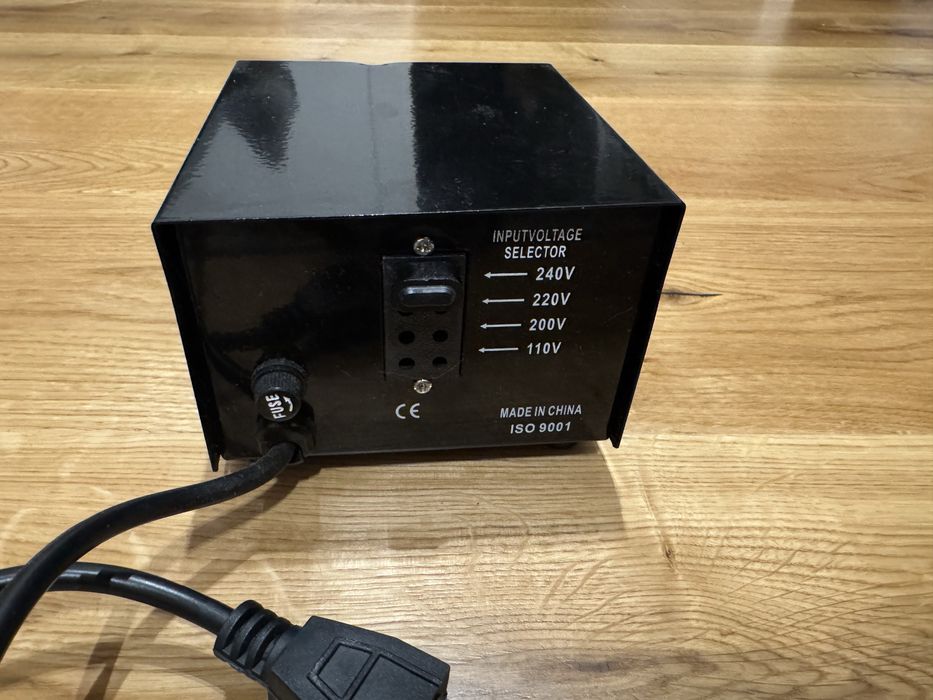 Toroidy Autotransformator Transformator 230v / 110-120v ATS 1000va