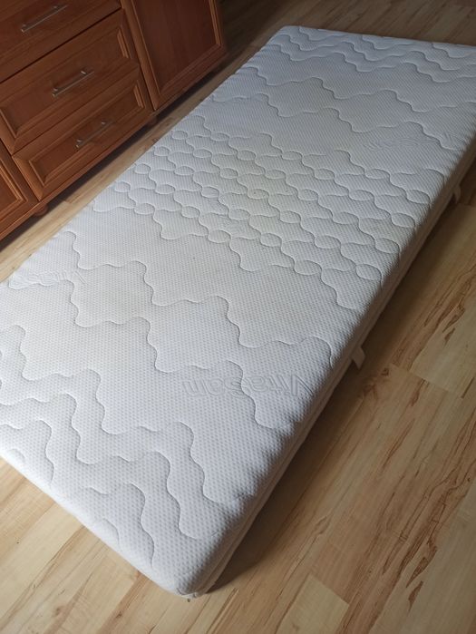 Wygodny materac na stelaż