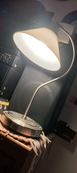 Candeiro de mesa em muito bom estado sem riscosc em muito bom estado