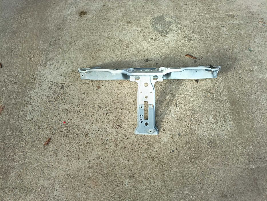 Pas przedni Renault Express 2021-> nr4726