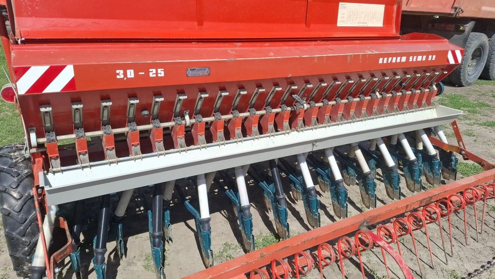 Продам сівалку реформ семо 99 3м