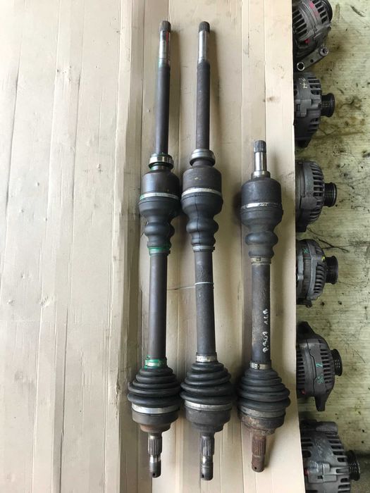 Полуось привод шрус Peugeot 307 2.0 HDI ПРАВА (2000-2007 р.в.).