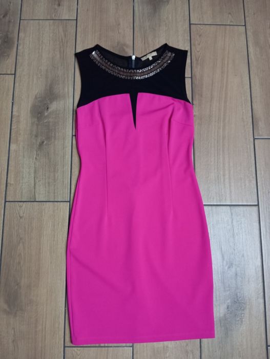 Sukienka z tiulową góra