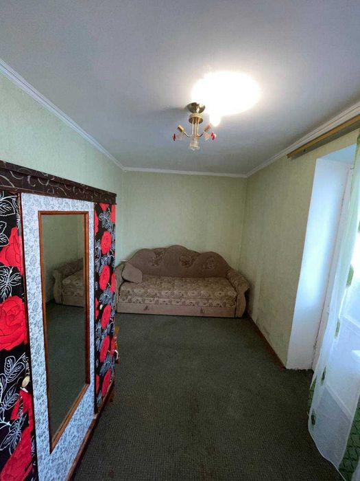 Здається 2 кімнатна р - н Центр р-н 14 школи