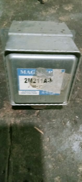 Запчастини до мікрохвильової печі