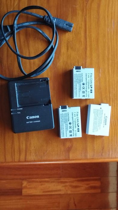 Cano 700D + lente+ grip
