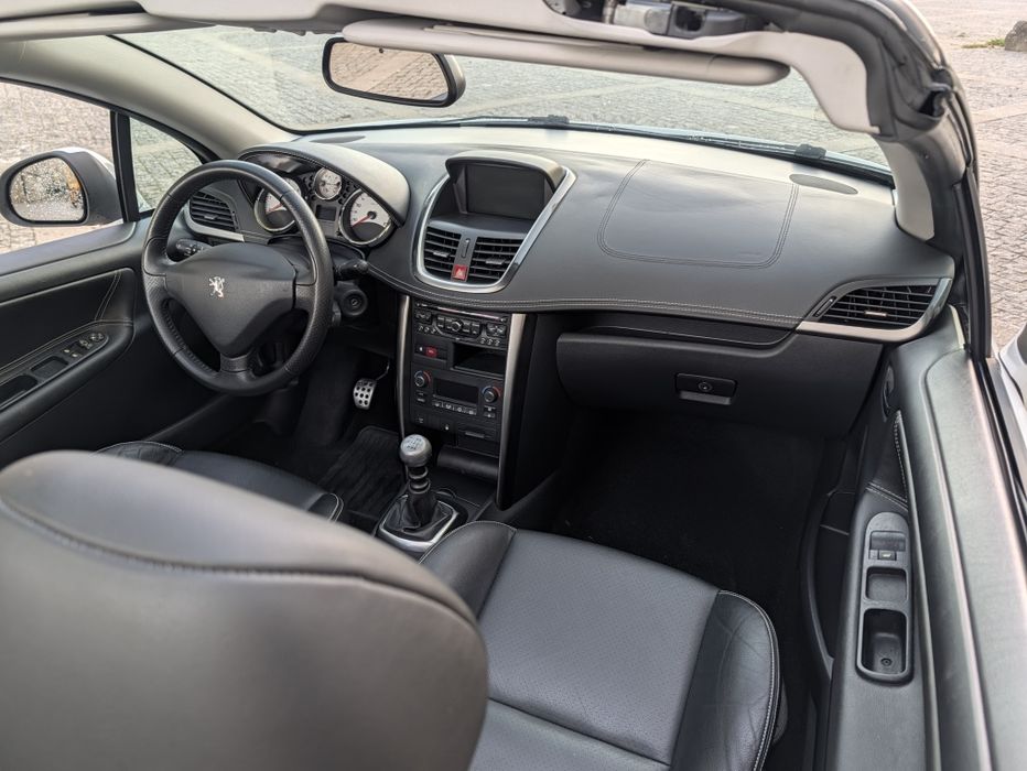 NOVO Peugeot 207 CC Hdi 1 Dono 2011 C/ novo 100.000 klm