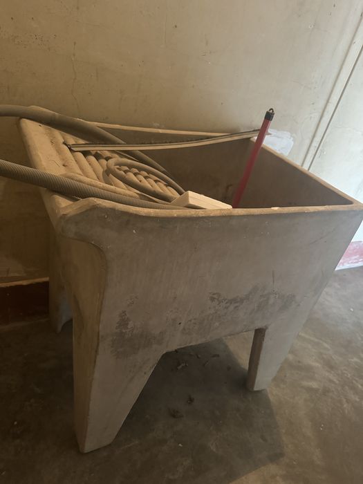 Tanque de para lavar roupa à mão