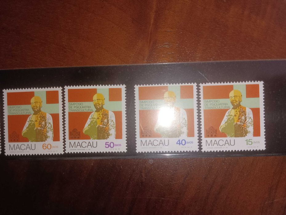 Selos novos e usados de Macau ,Portugal e Índia