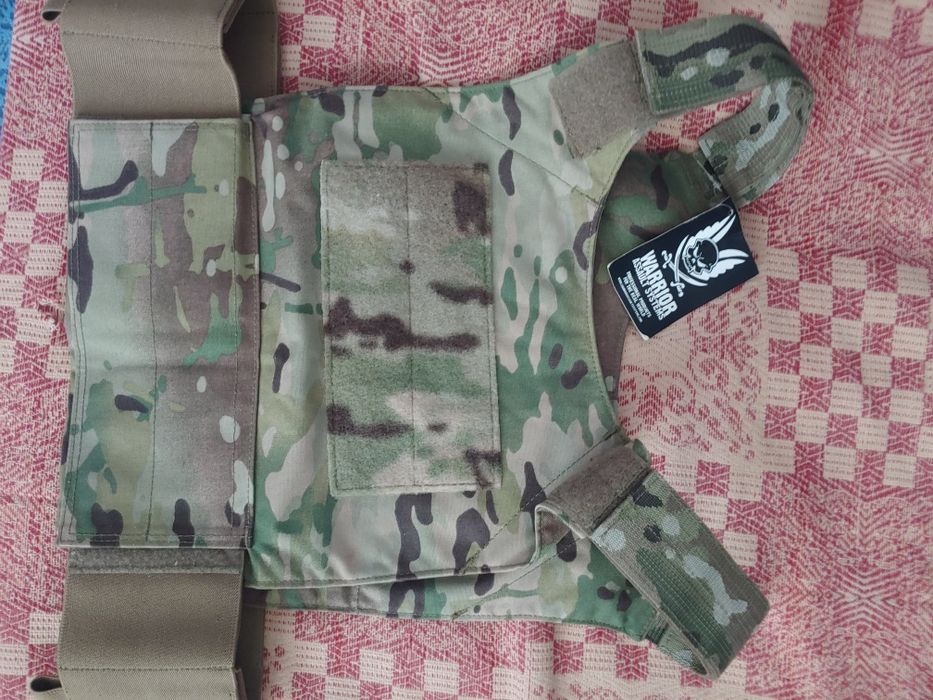 Продам плитоноски х розгрузками,штани і лопатою,рибалка мультикам