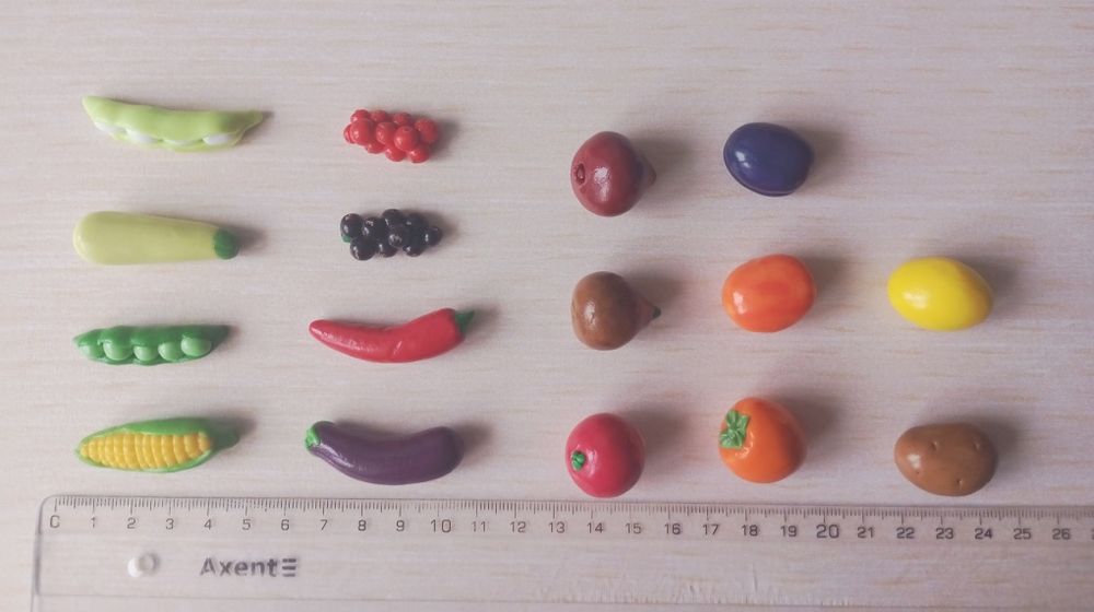 Мініатюрні овочі, фрукти з полімерної глини /розвиваючі ігри