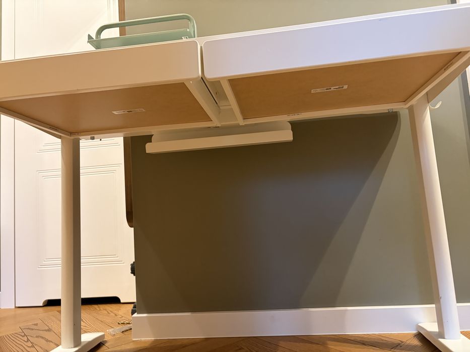 Biurko Ikea Relatera 117x60 cm