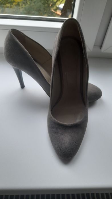 Czółenka, szpilki szare 38 skóra