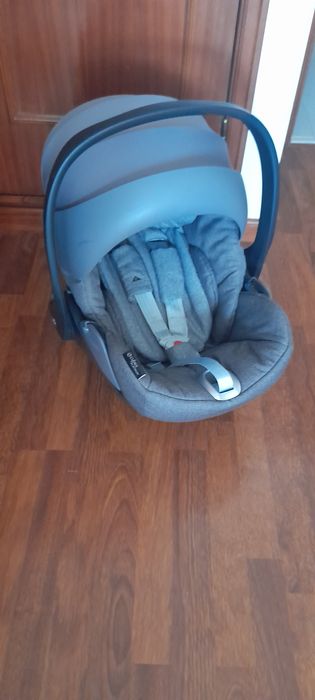 Vendo Ovo Cybex + base isofix