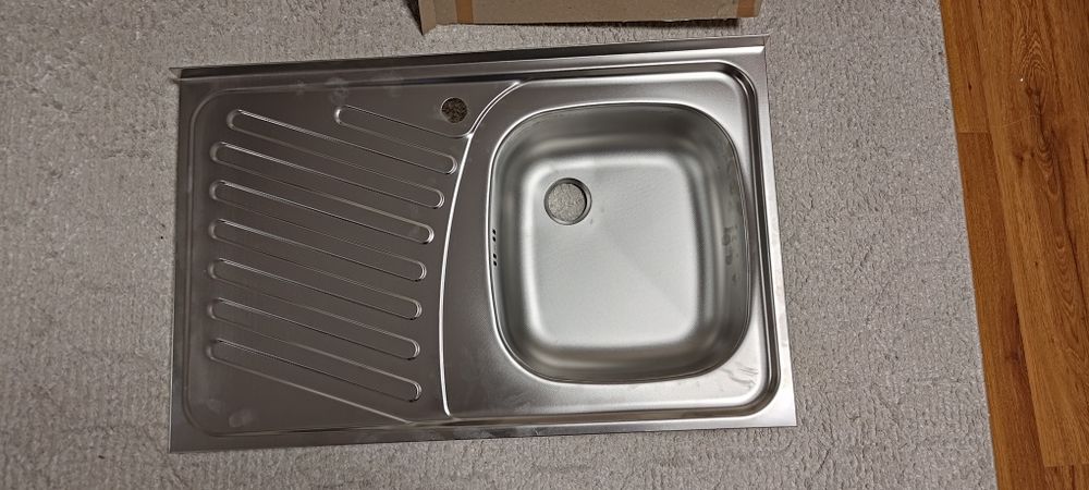 Zlewozmywak z otworem na baterię