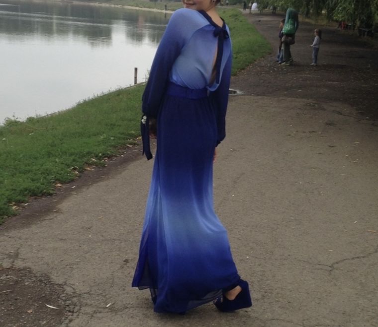 Продам вишиту сукню та вечірню