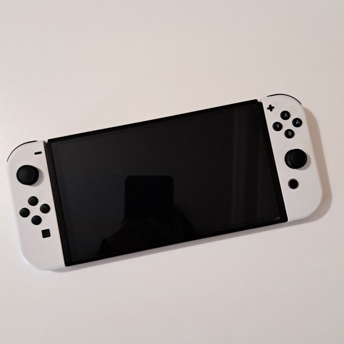 Nintendo Switch OLED Branca Completa + Bolsa