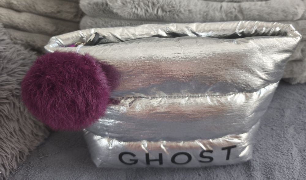 Kosmetyczka duża Ghost