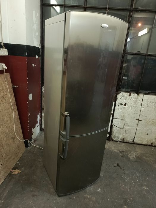 Sprzedam dużo lodówkę Wierpool