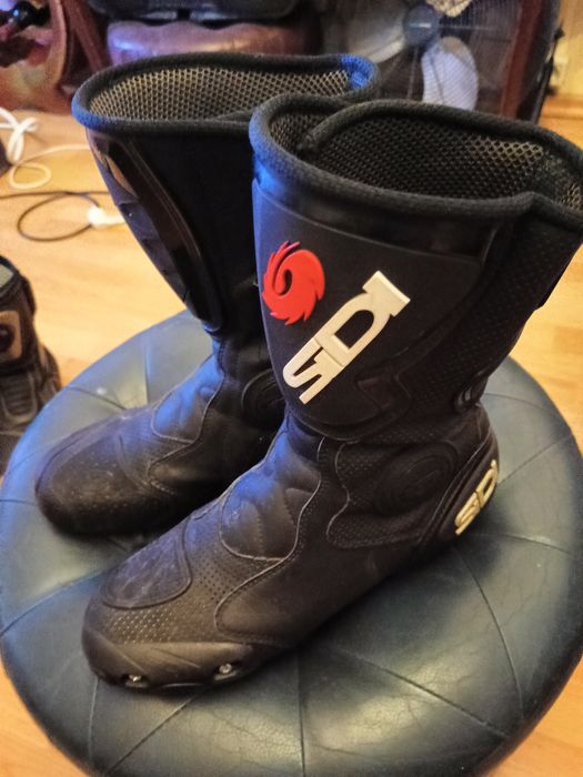 Продам мотоботы SIDI