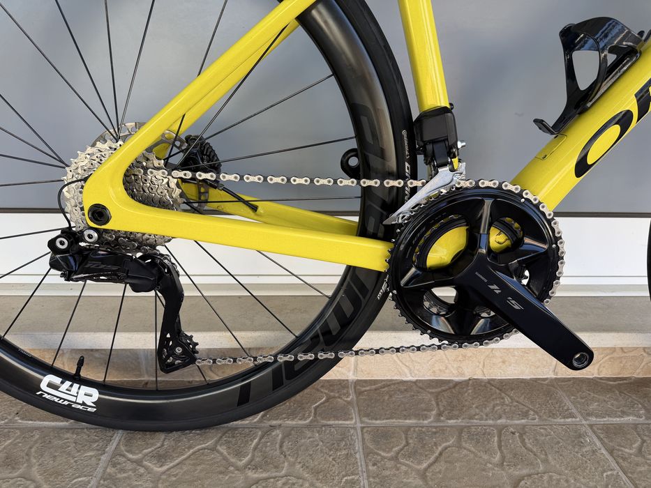 Bicicleta de estrada - rodas carbono - Di2