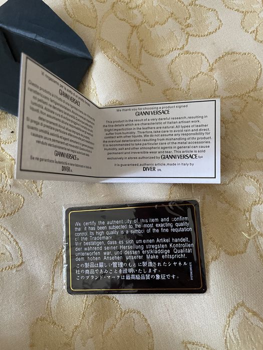 чорна лакована сумка Versace, торг