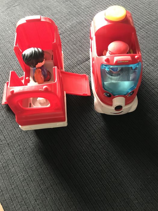 Lokomotywa  pociąg z wagonem fisher-price