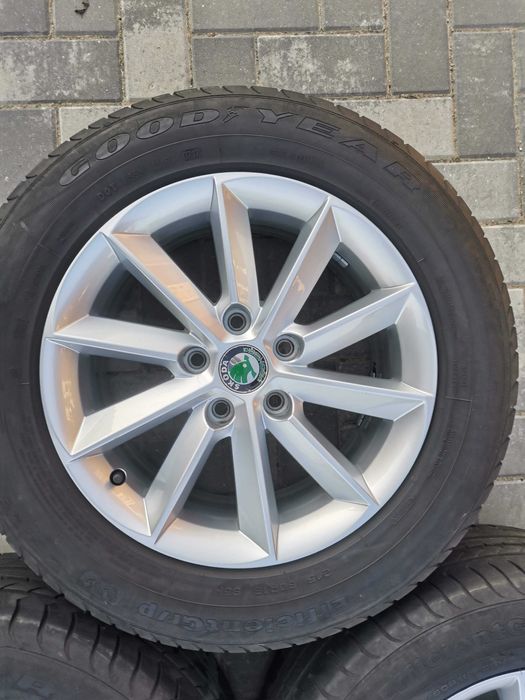 Felgi Skoda YETI Karoq Octavia Superb 7Jx16H2 5x112 ET45