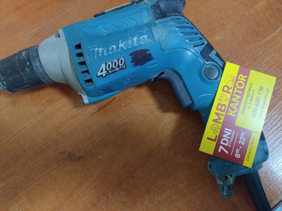 (1757/25) wkrętarka sieciowa  MAKITA FS4300