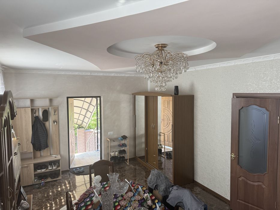 Продам будинок вул. Степового місто Чернівці.