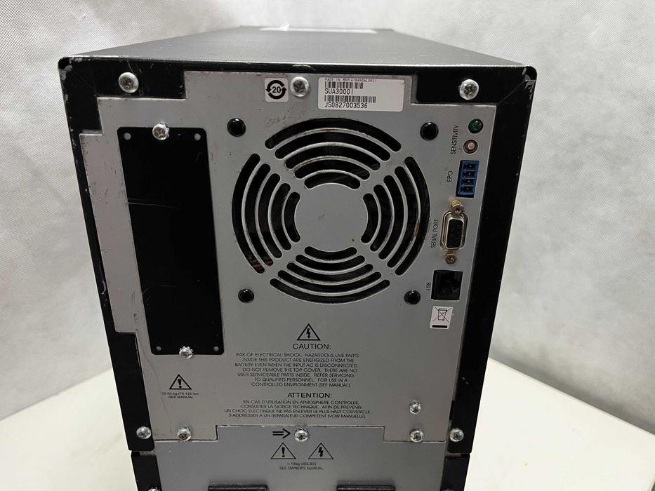 Zasilacz UPS APC SUA3000I 3000 VA 2700 W