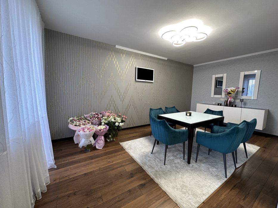 Продажа 2- уровненной стильной 4 комнатной квартиры