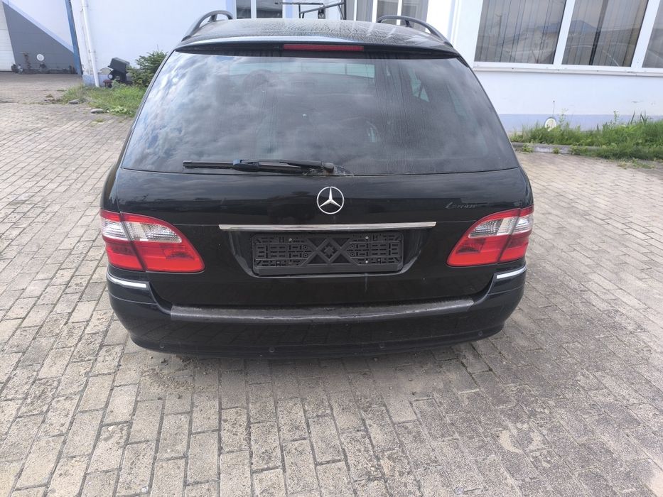Задні ліхтарі стопи Mercedes Benz W211 універсал