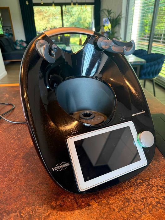 Sprzedam Thermomix TM6