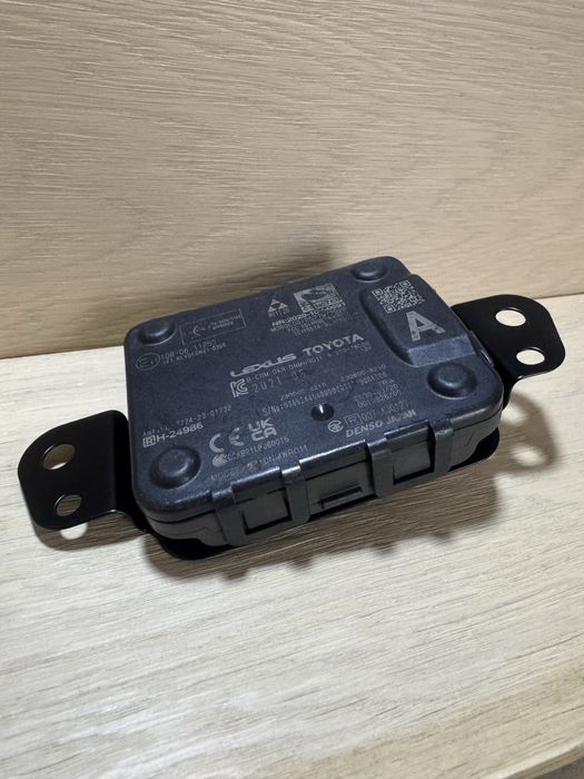 Радар Дистронік Lexus RX,NX,LX,RZ / Toyota Corolla,bZ4X / 88210-78020