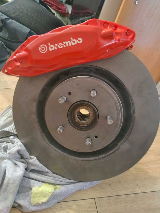 Swap układu hamulcowego Brembo do Mitsubishi.