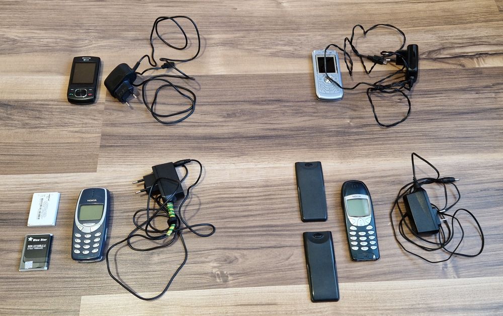 Sprzedam RÓŻNE stare Telefony Telefon Polecam TANIO !!!
