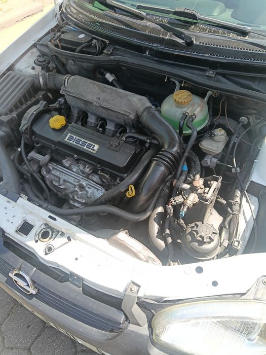 Opel Corsa comercial
