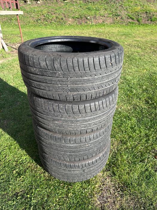 Opony letnie Dunlop 255/40 R19