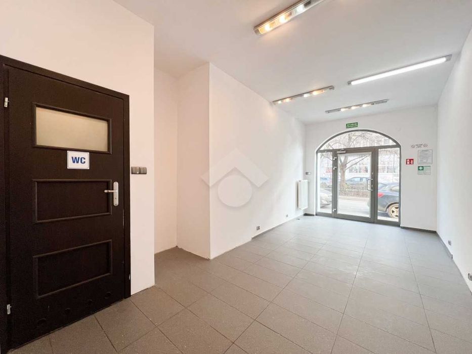 Lokal z witryną - ul. Słowiańska/Długa