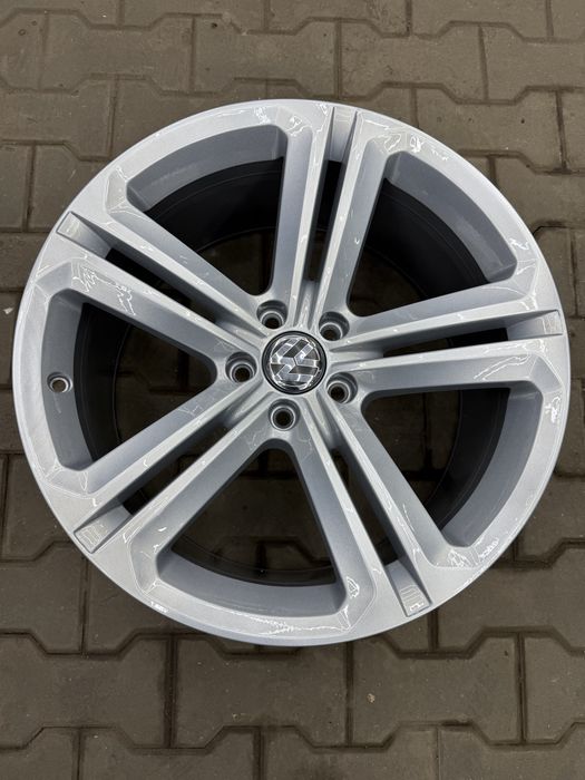 Диск запаска R19 5/112 et33 j9 dia57.1 VW Tiguan R-line 5N0 601