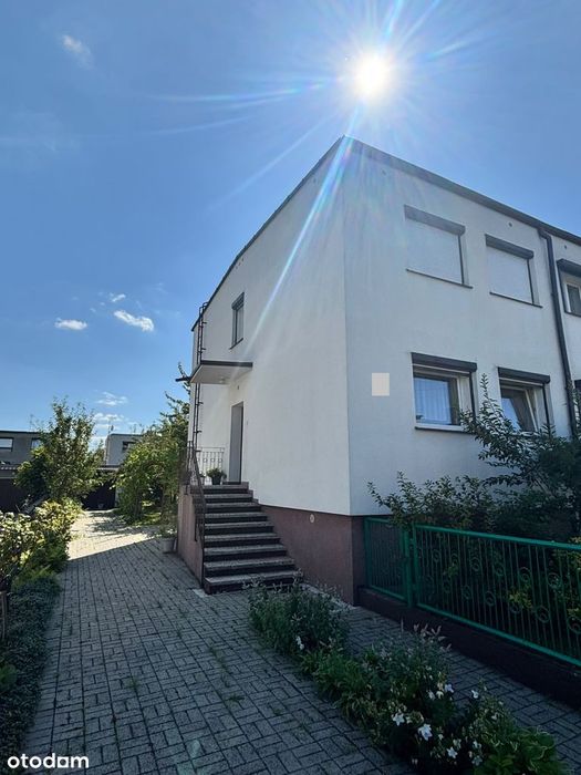 Na sprzedaż Gniezno- Dalki 1/2 bliźniaka 74m2 działka 350m2