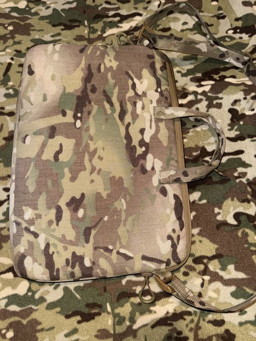 тактична сумка для ноутбука до 18 дюймів Real Defence (мультикам)