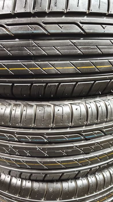 Pneus  195/60/16 Bridgestone